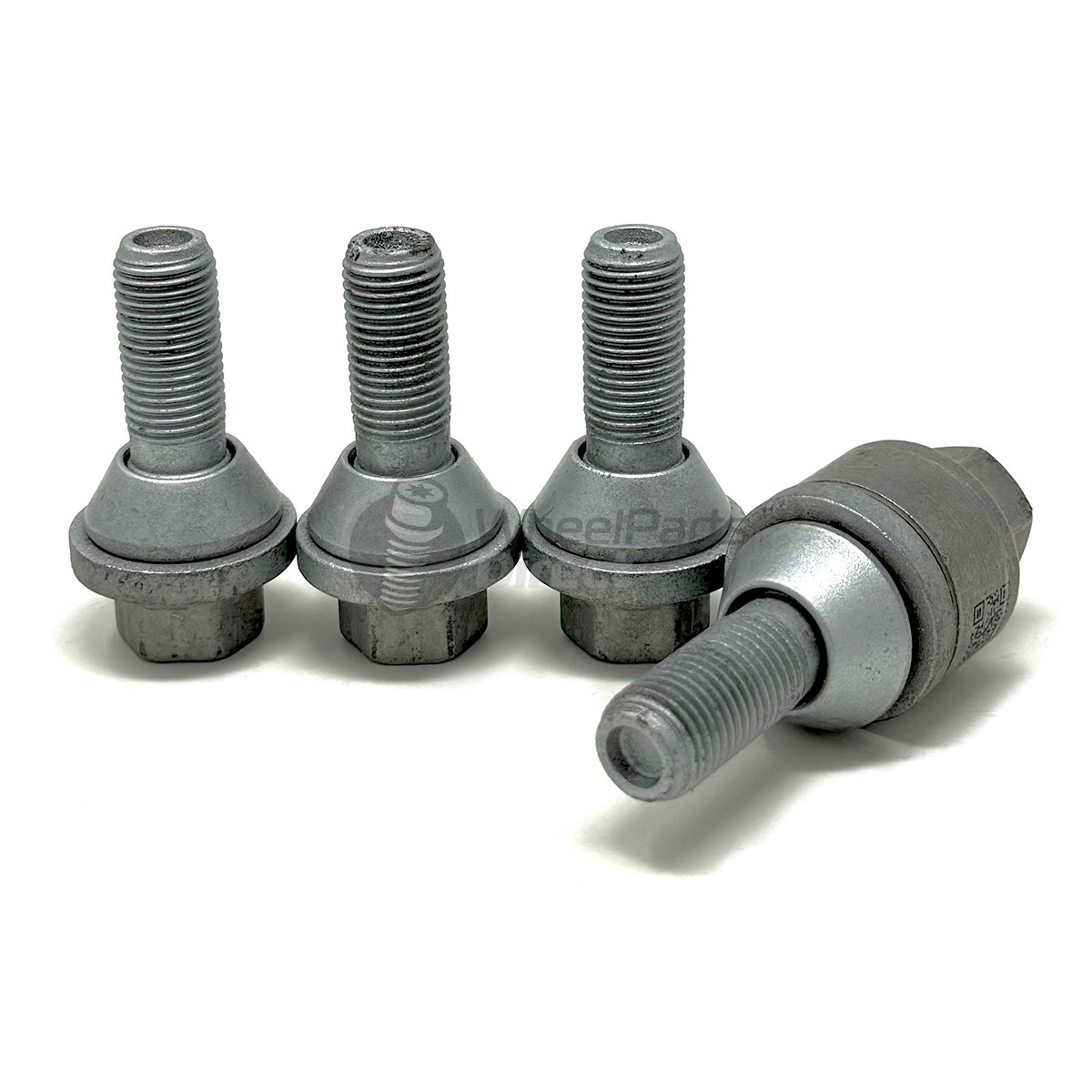 Set of Genuine OEM Land Rover Locking Wheel Bolts (LR155113)